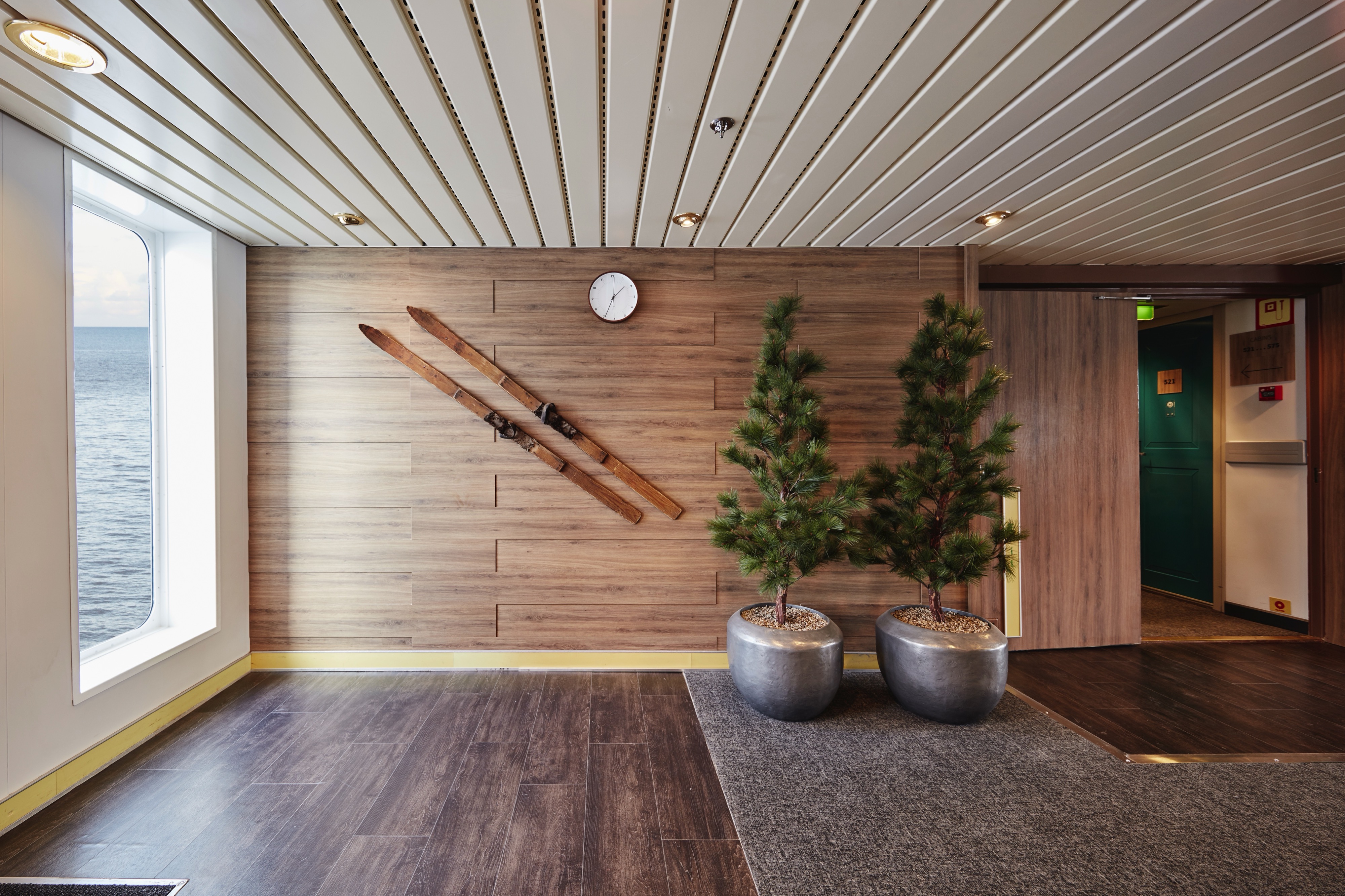 MS Nordkapp - Reception